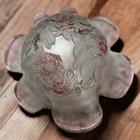 VINTAGE 1980’s~MIKASA~ROSELLA CRYSTAL~EMBOSSED FLOWERS & LEAVES (on bottom)~G13 - Picture 5 of 7